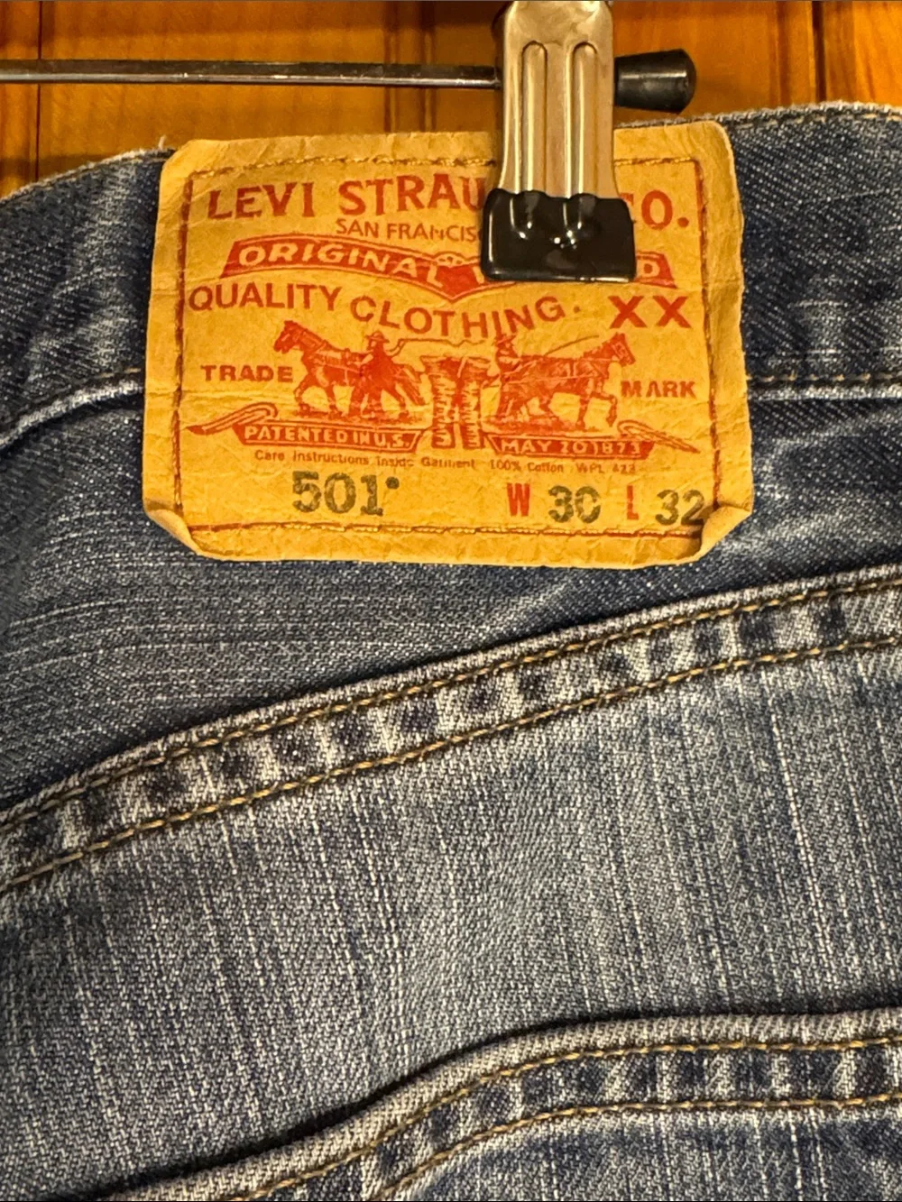 Levi's 501 Men's Blue Bootcut Jeans 30/32